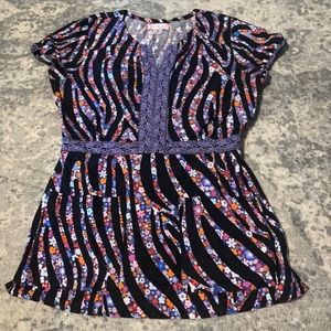 Beautiful koi scrub top